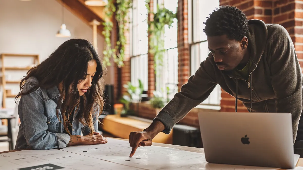 Looking inside a business: diagnosis and needs analysis around a work table